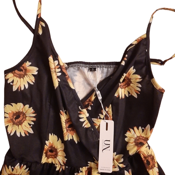 NWT Sunflower Dress Size Small - Picture 3 of 3